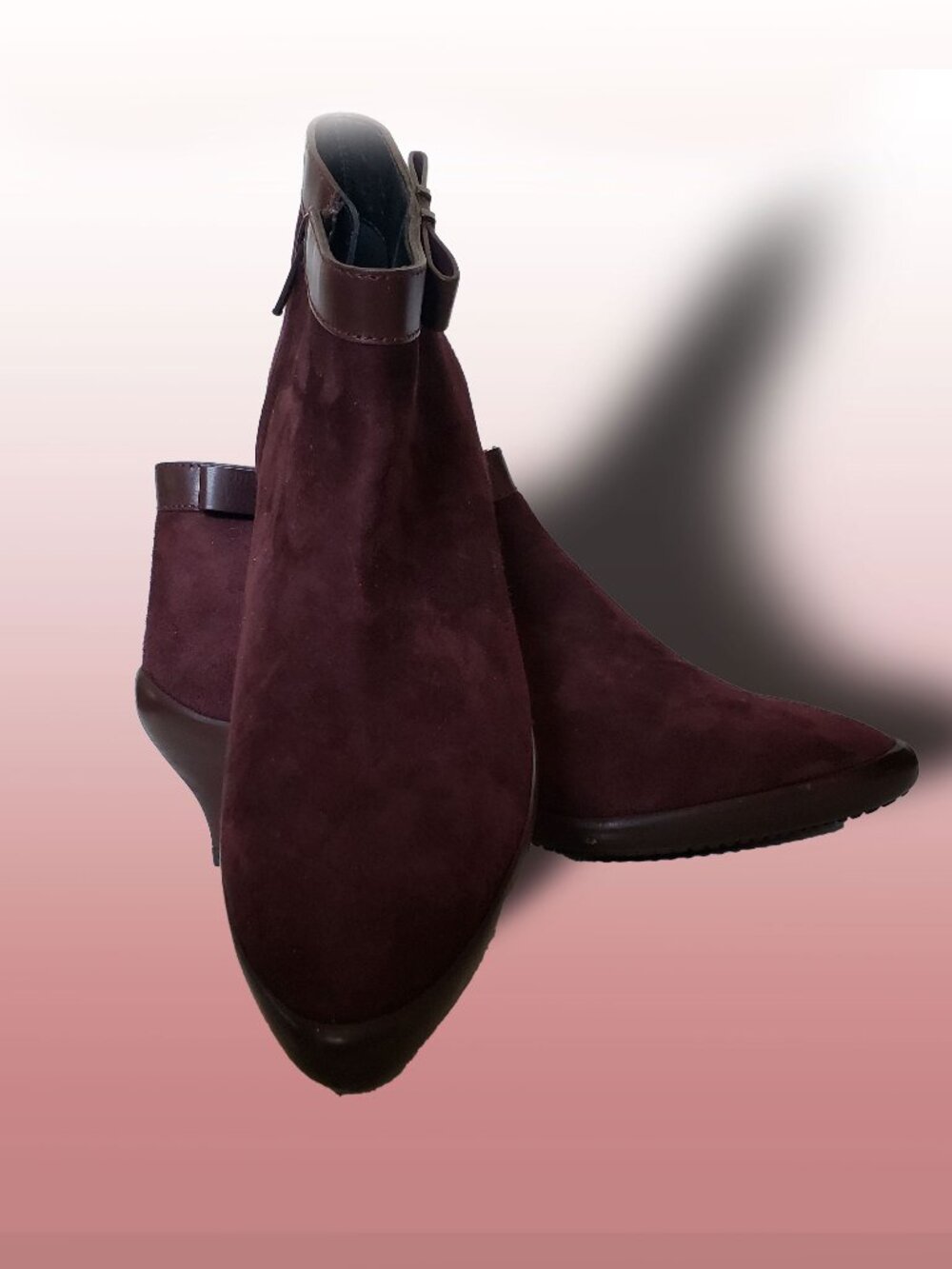 Hogan Burgundy Suede Pointed Toe Ankel boots Made in Italy – Size 35 (US 5)
